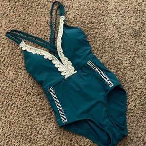 One piece swimsuit